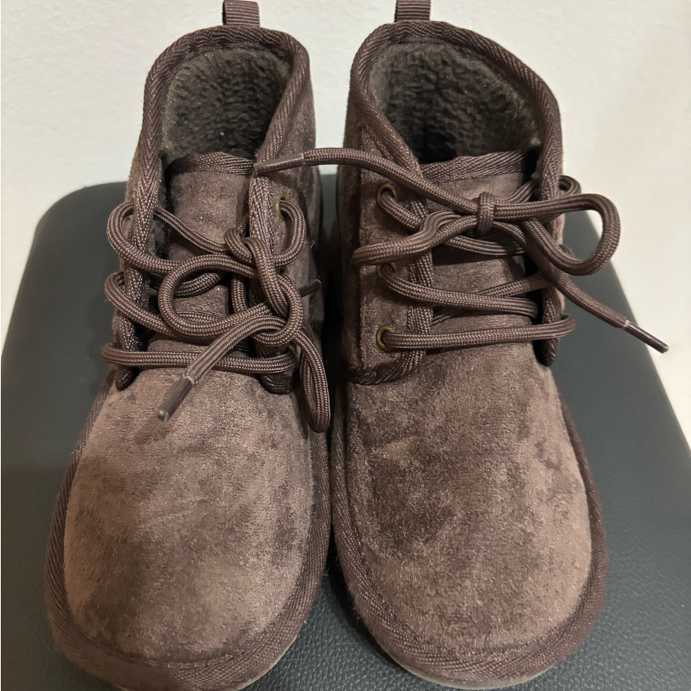 Kids/boys brown boots from Children’s Place.